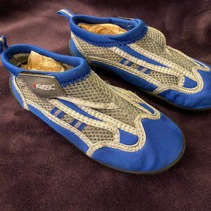 Blue water shoe Toddler size 2